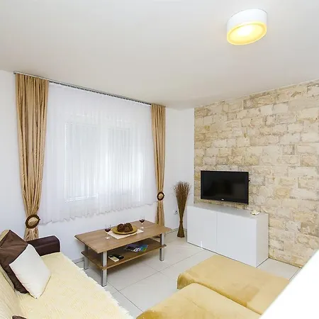 Slava Apartment Trogir