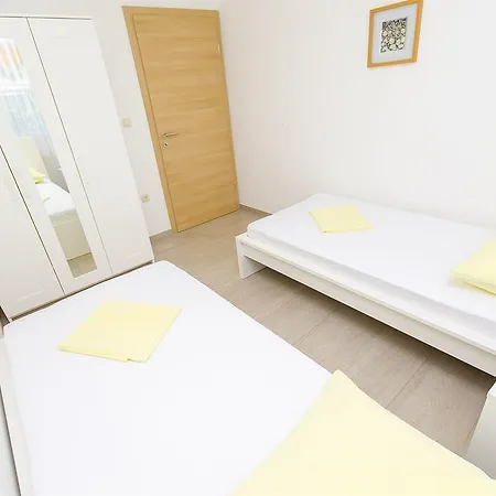 Slava Apartment *